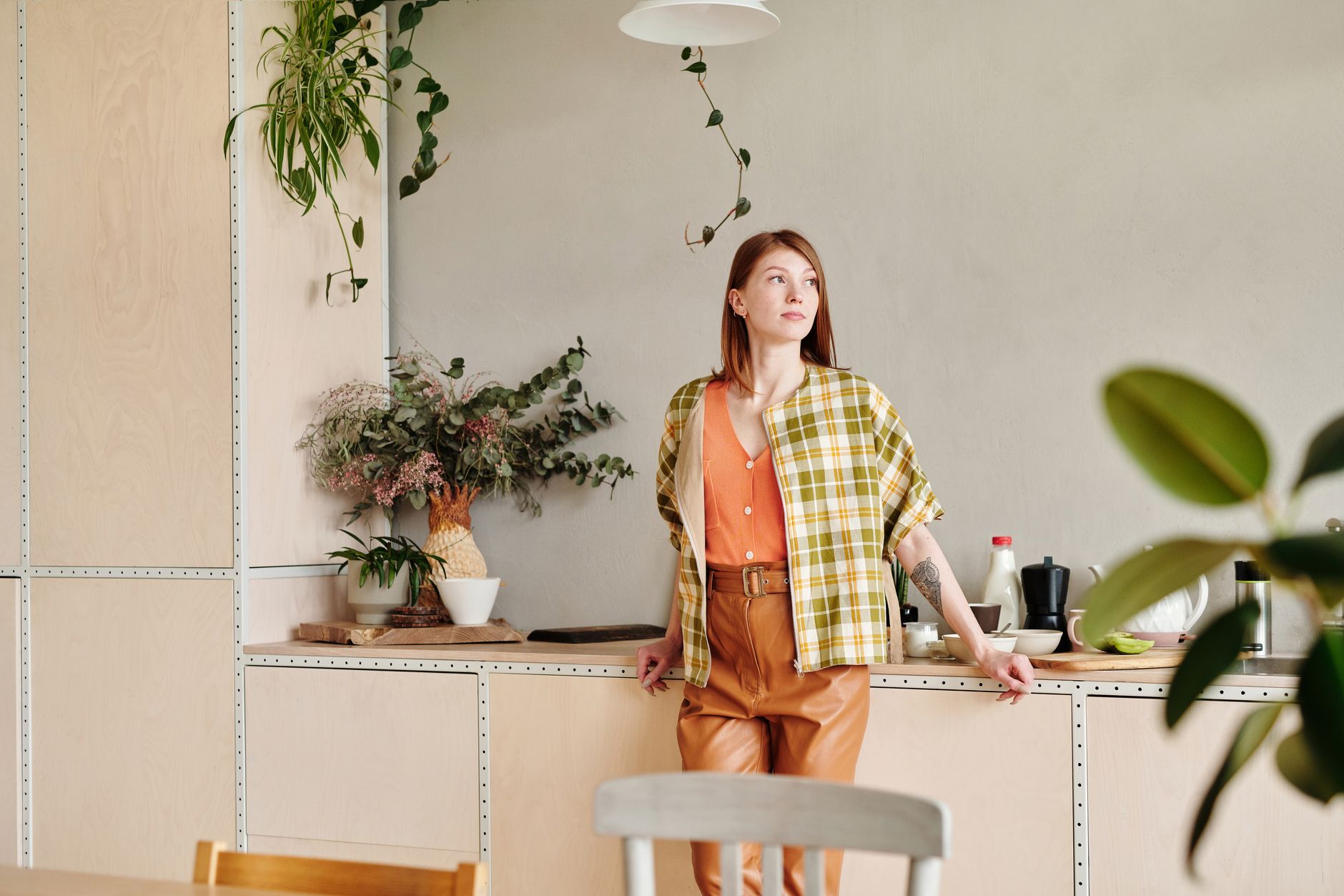 The Art of the French Tuck: How British Women Are Using One Styling Trick to Elevate Every Outfit in 2026